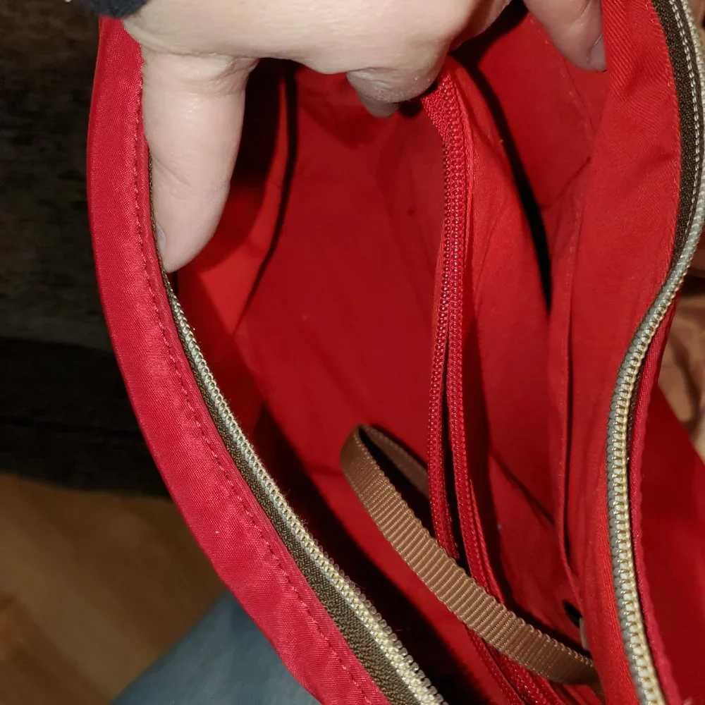 EUC Dooney&Bourke Red Red Nylon Hobo Shoulder bag - Picture 9 of 12